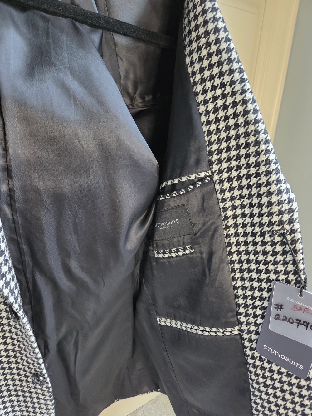 Men's Houndstooth Blazer in Black & White 39Regular - Picture 4 of 9